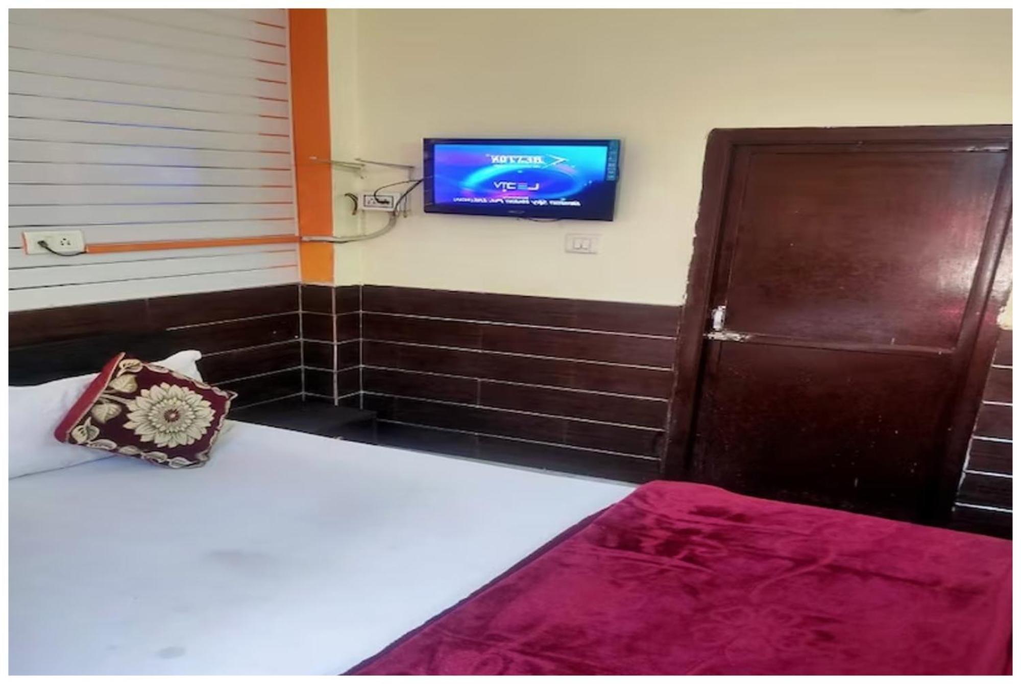 Premium Ashiyana Palace - Shree Kashi Vishwanath Temple - Fully Air Conditioned - Hotel Varanasi