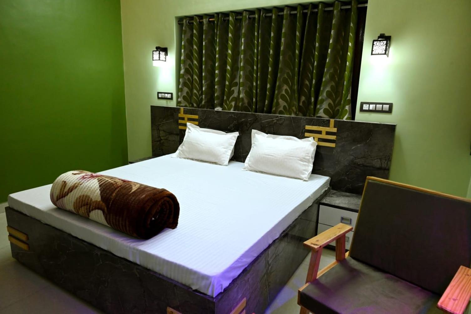 Elephant House - Guest house Varanasi