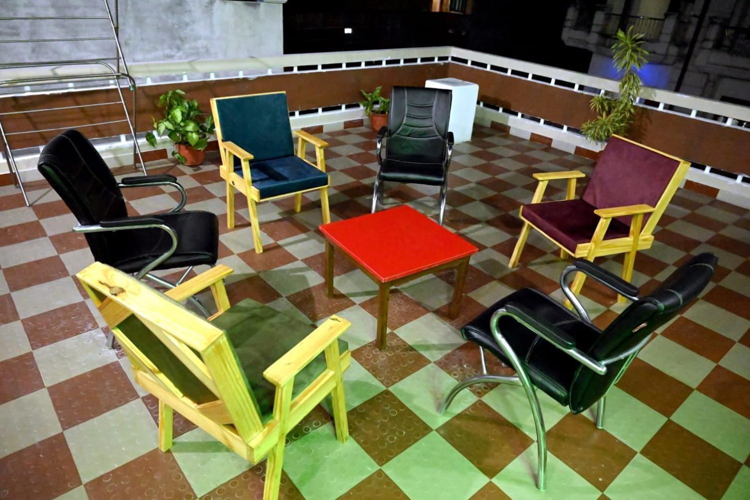 Elephant House - Guest house *