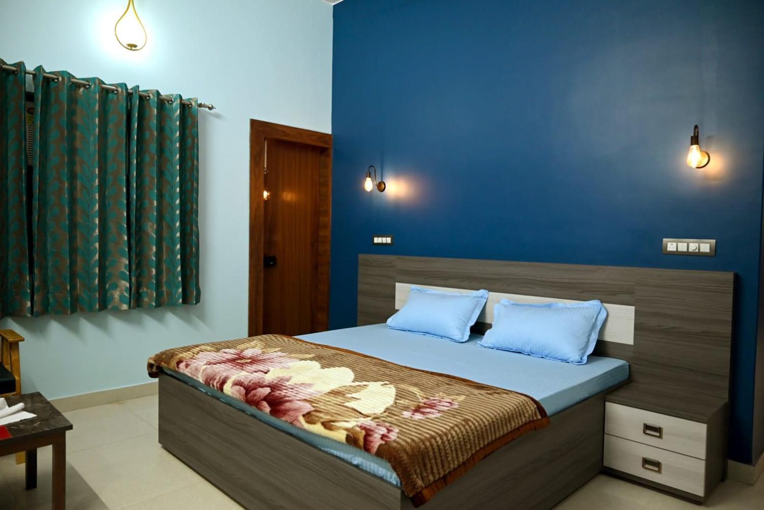 Elephant House - Guest house Varanasi