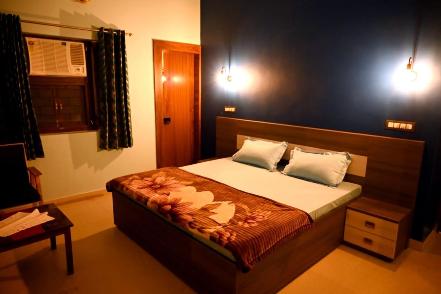 Elephant House - Guest house Varanasi