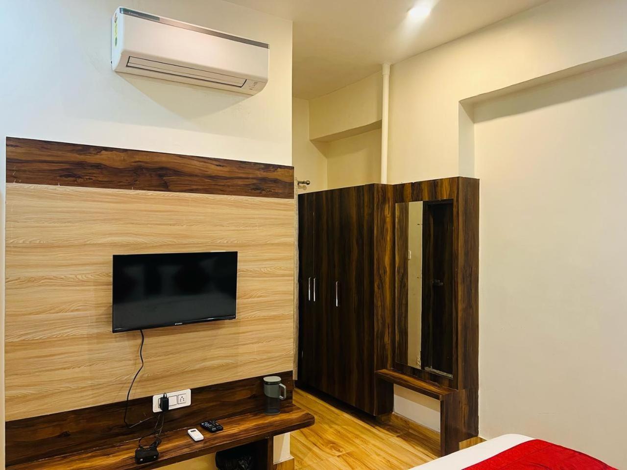 S V Grand Hotel Varanasi