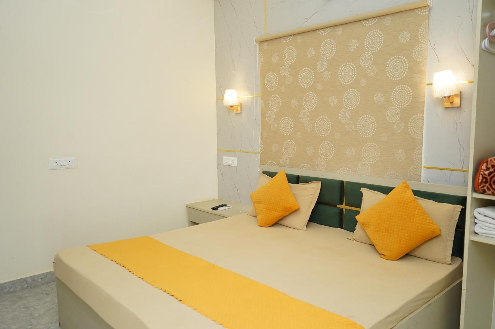 Apartment Golden Lotus