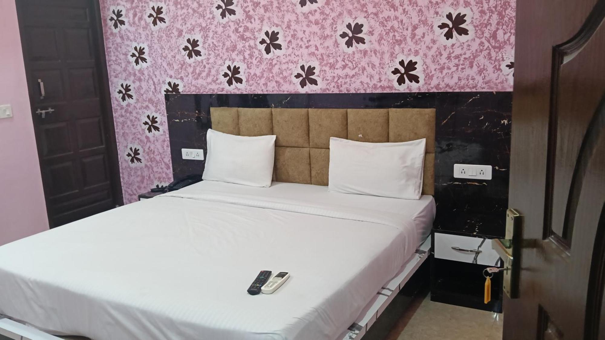 Raghubeer Temple Hotel 3*