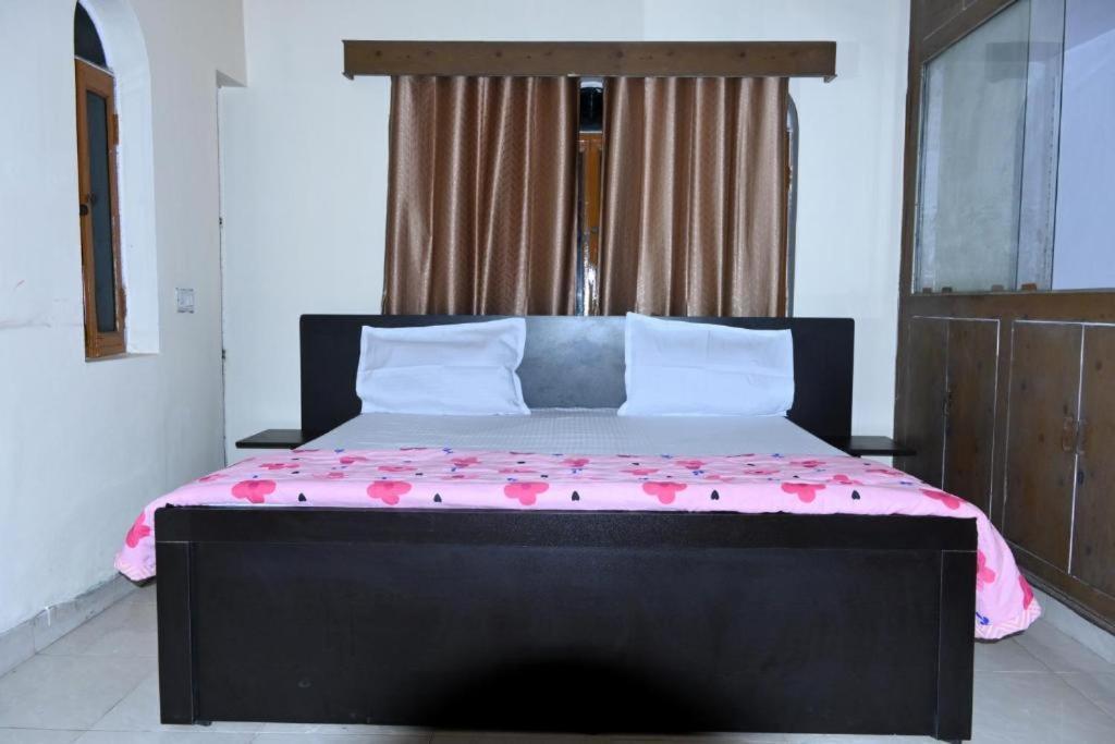 The Swati Palace Hotel 2*