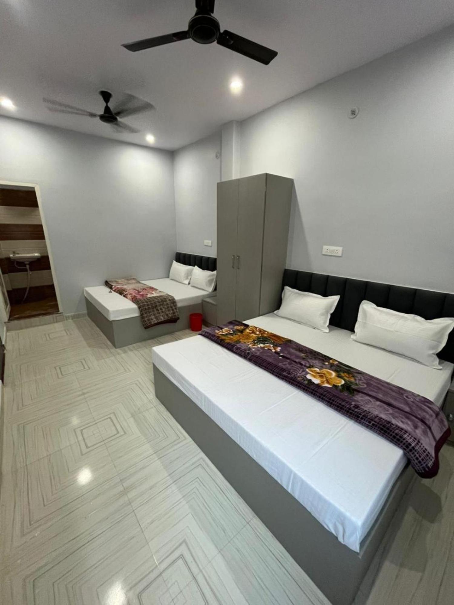 Hotel Shivaa Aashram Near Kashi Temple With Free Internet Service 2* Varanasi