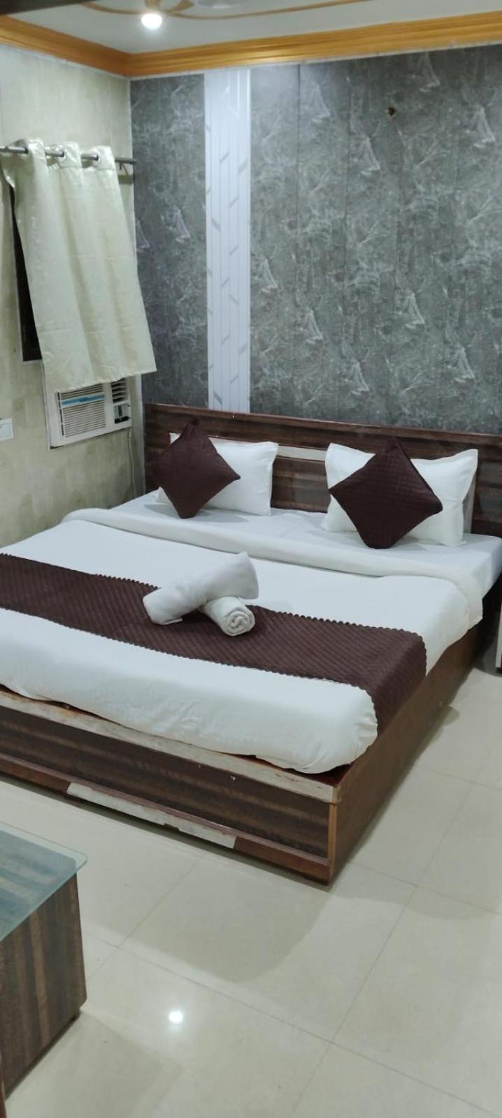 Mahaveer International 3*