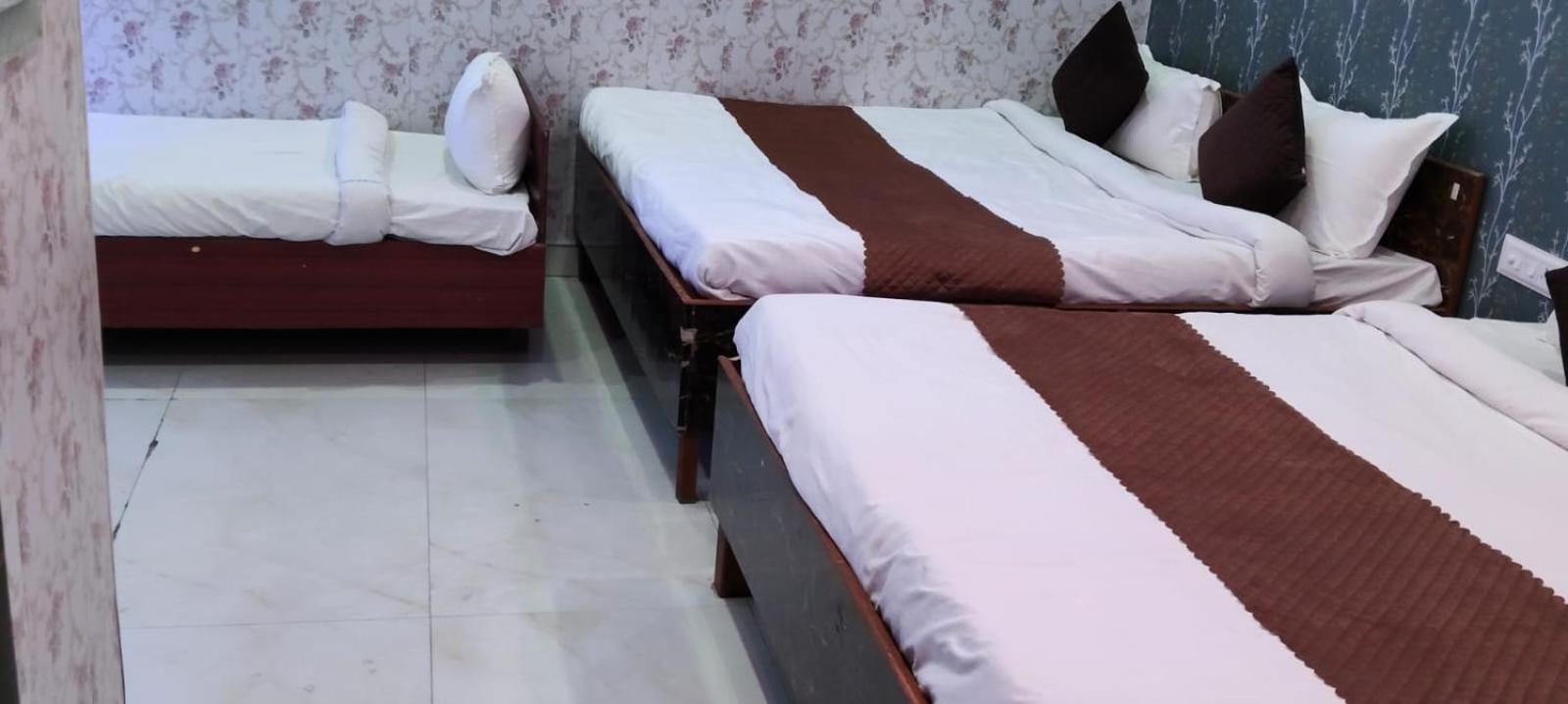 Hotel Mahaveer International 3*