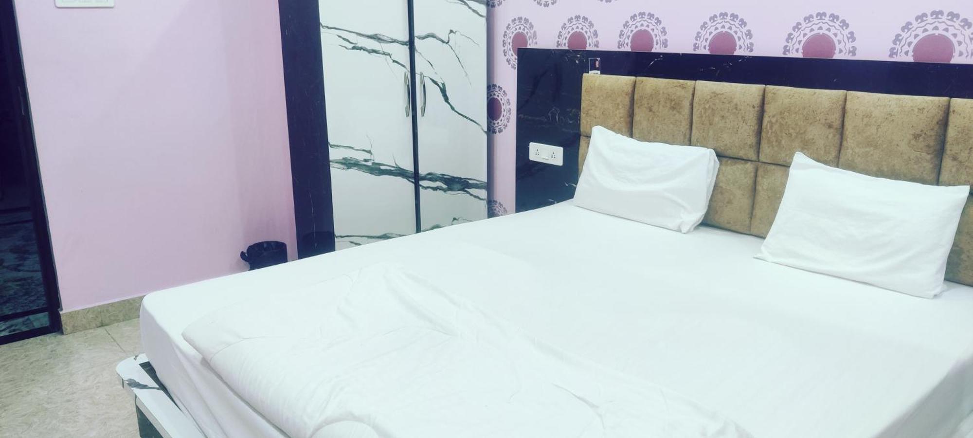 Hotel Raghubeer Temple 3*