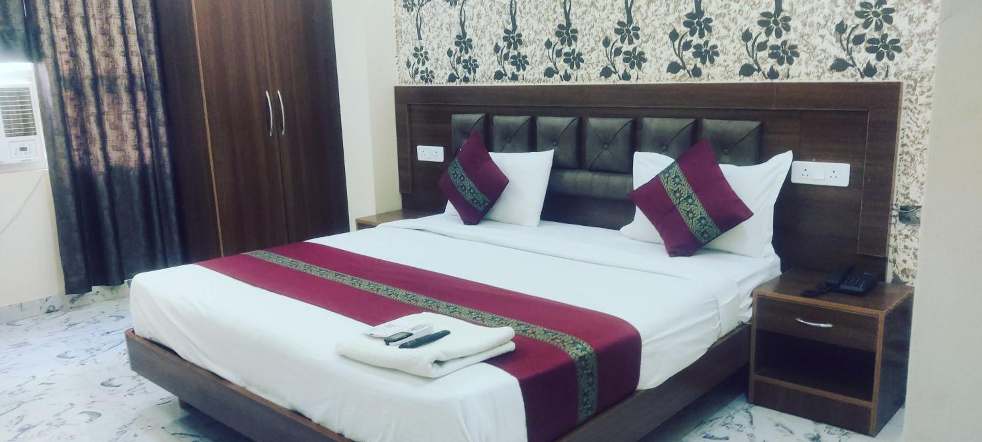Hotel Raghubeer Temple