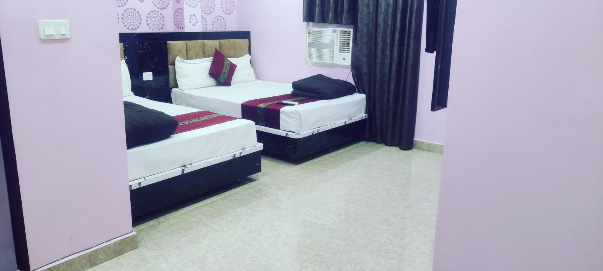 Hotel Raghubeer Temple Varanasi
