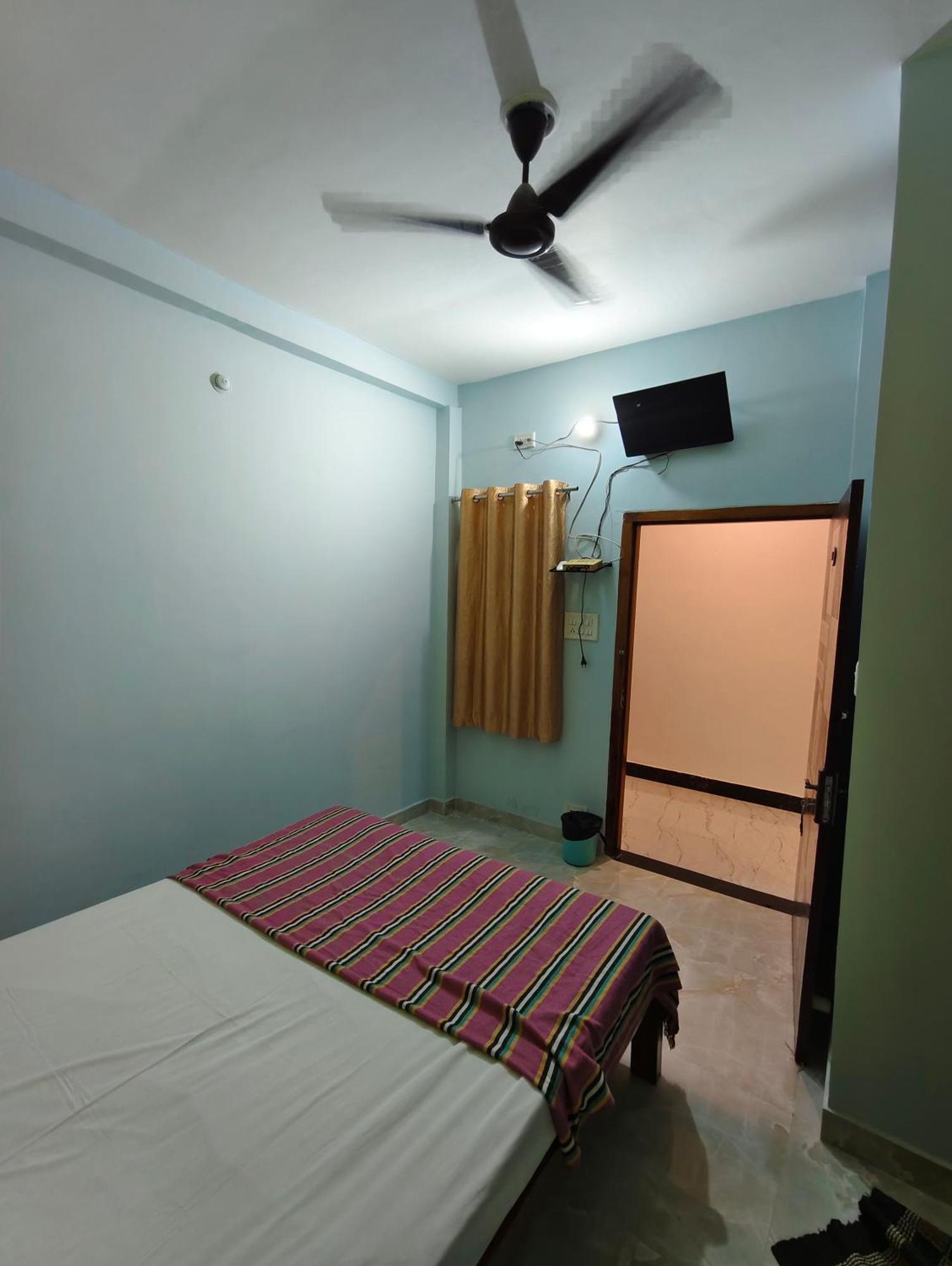 Mayur Paying Guest house