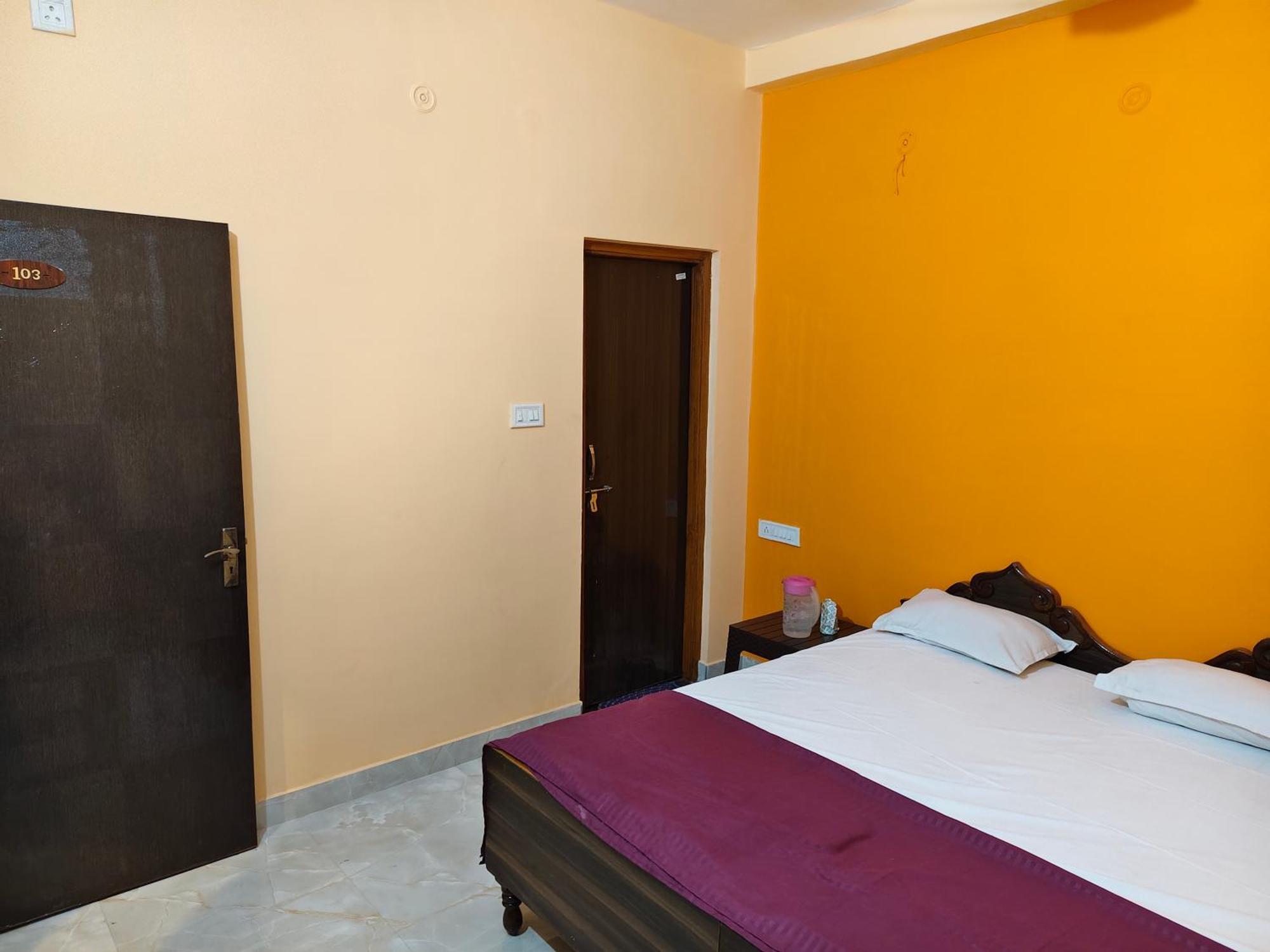 Mayur Paying Guest house *