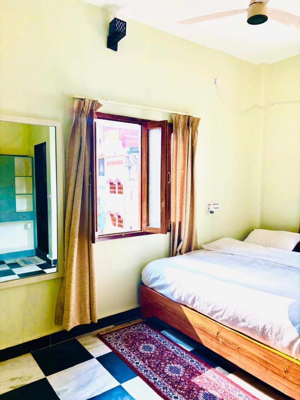 Narayana's Haveli * Varanasi