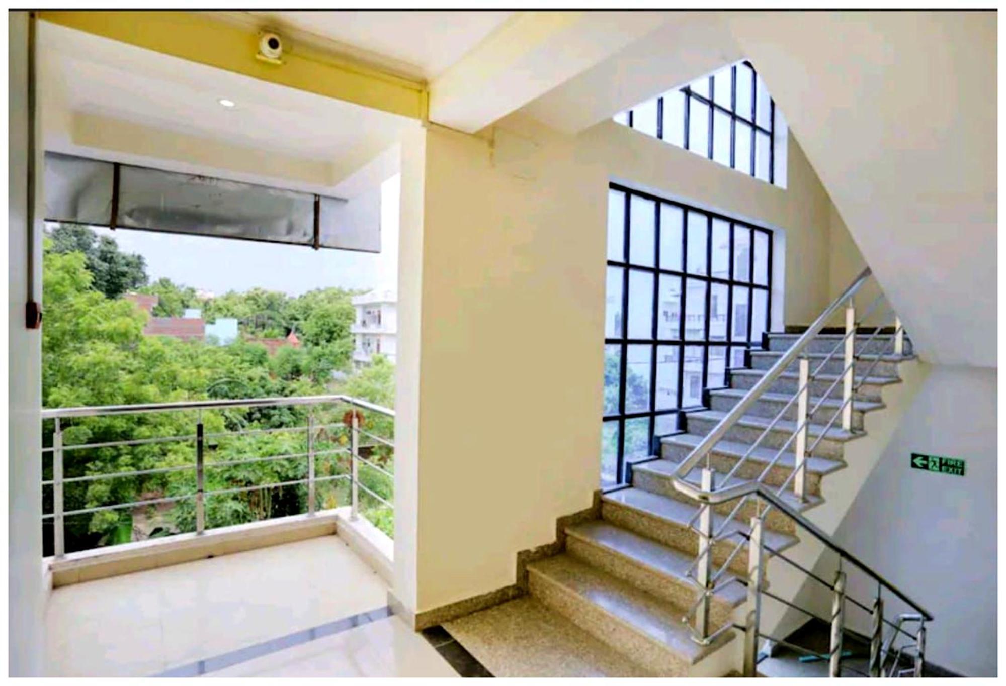 Hotel Luxuary Kashi Palace Heaven Near Kashi Vishwanath Temple - A Luxuary In Varanasi