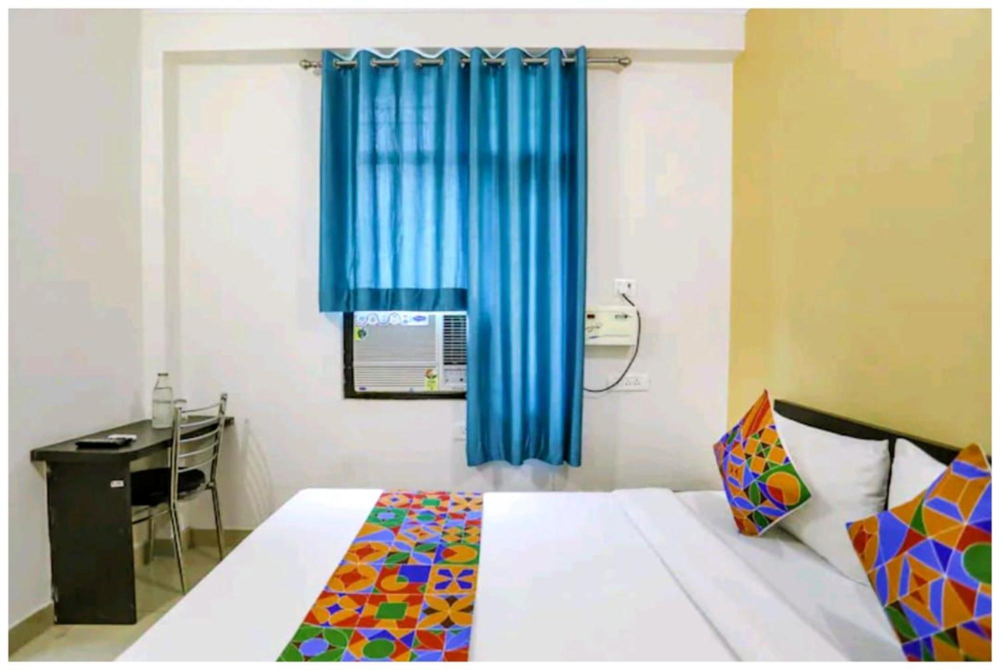 Luxuary Kashi Palace Heaven Near Kashi Vishwanath Temple - A Luxuary In 4*