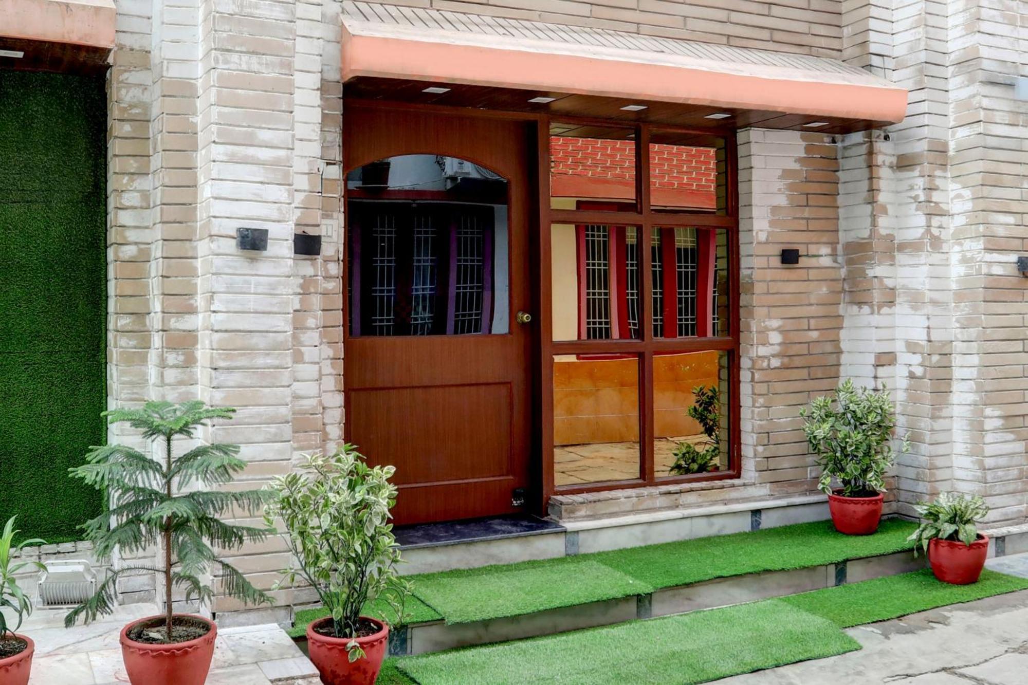 O Cantt Hotel Varanasi