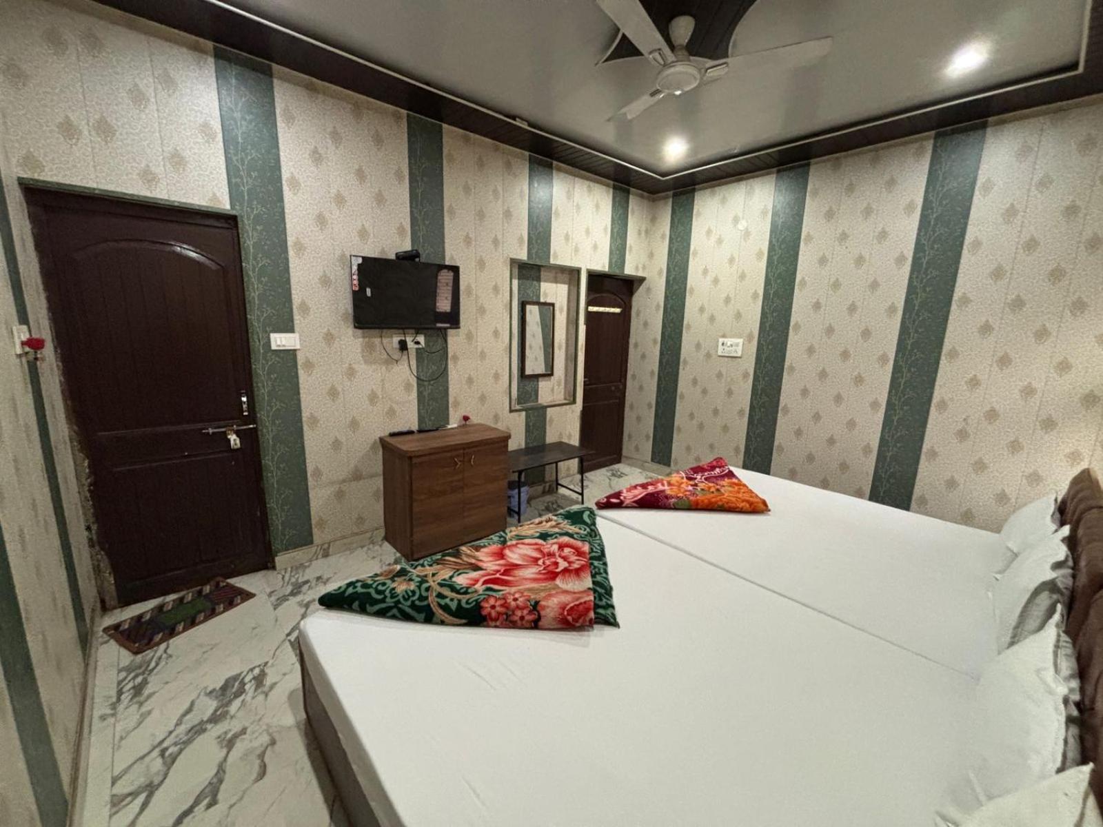 Homestay Adrija Varanasi