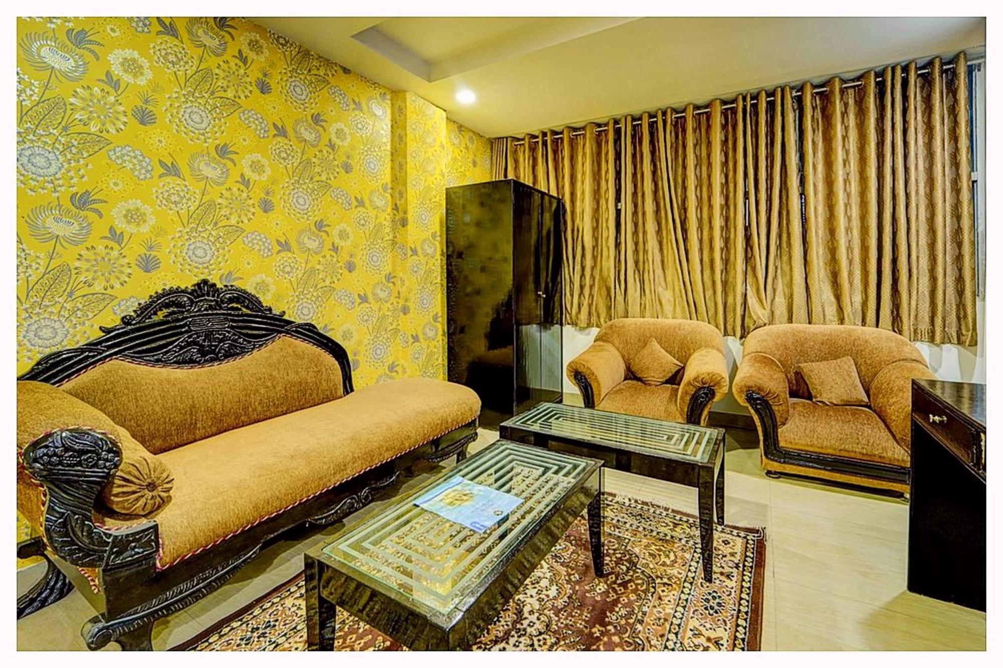 Pv Luxuary Near Kashi Vishwanath Temple - A Luxuary In 4* Varanasi