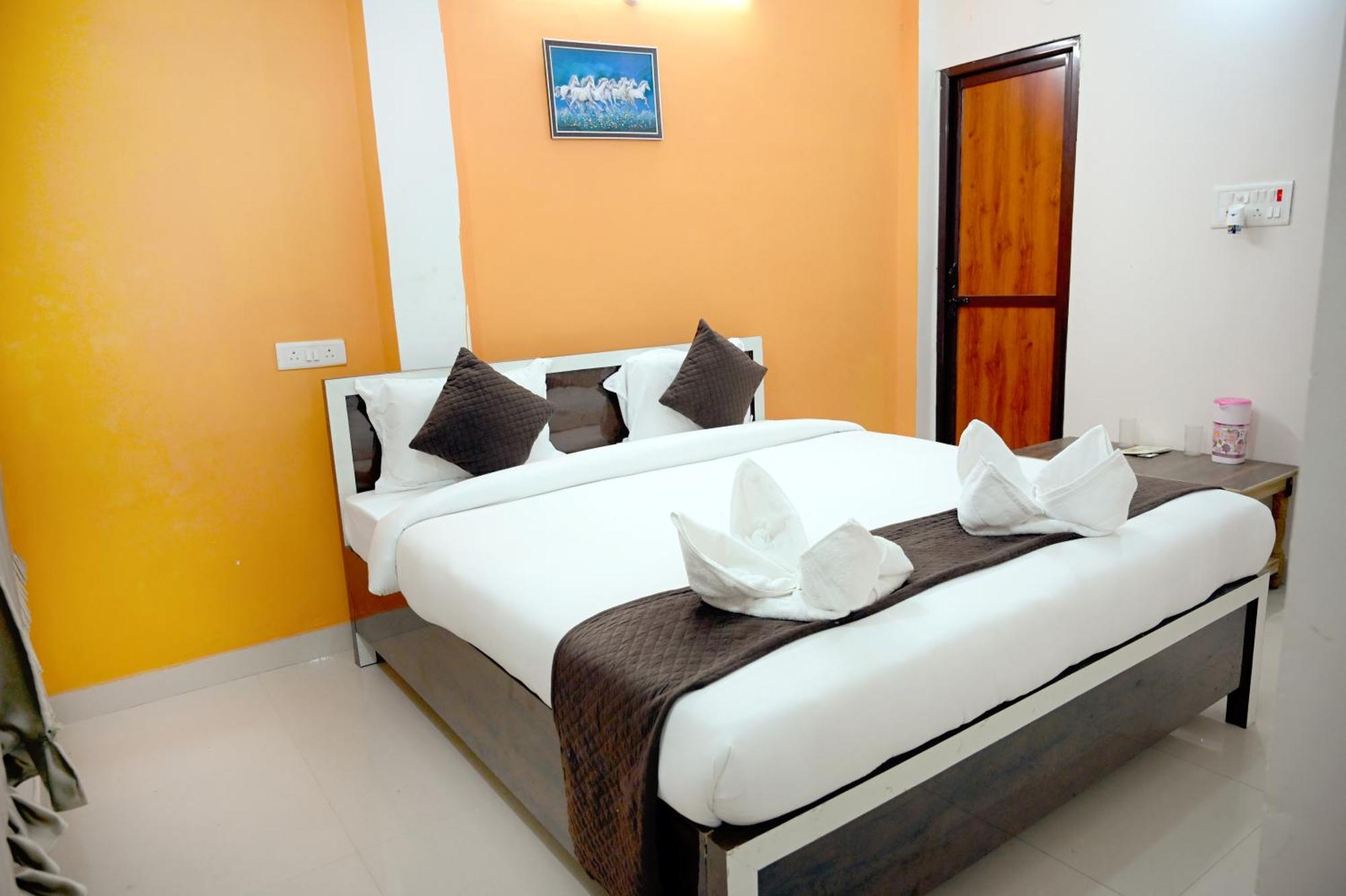R P Residency Homestay Varanasi