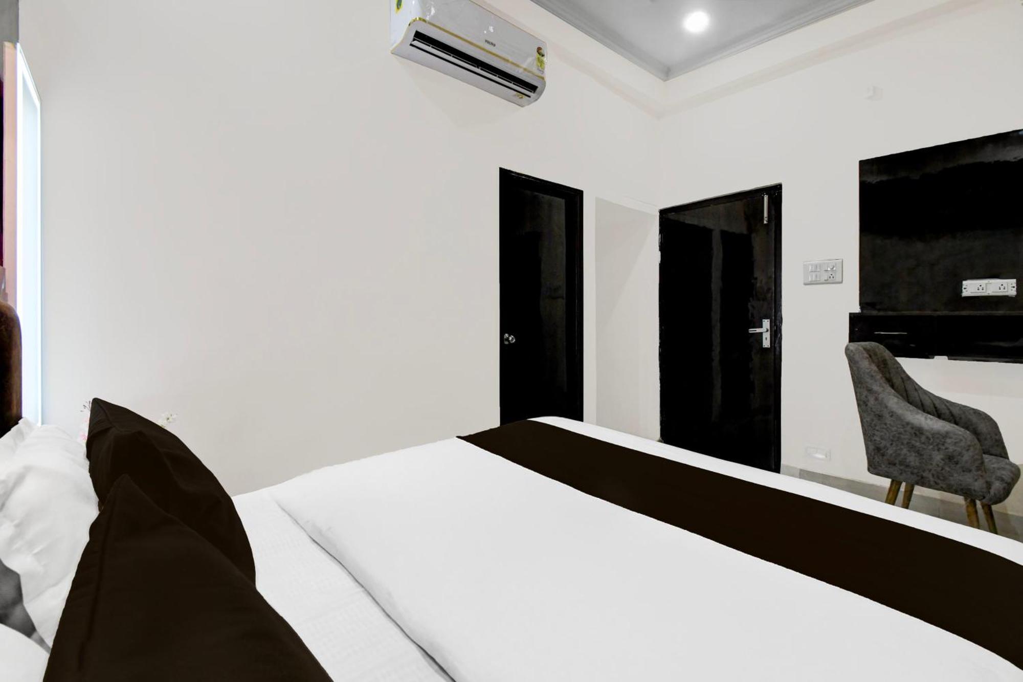 Hotel O Dc Grand 3*