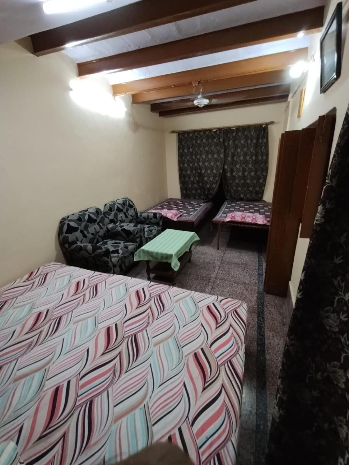 Heritage At Old Near Holy Ganges Guest house