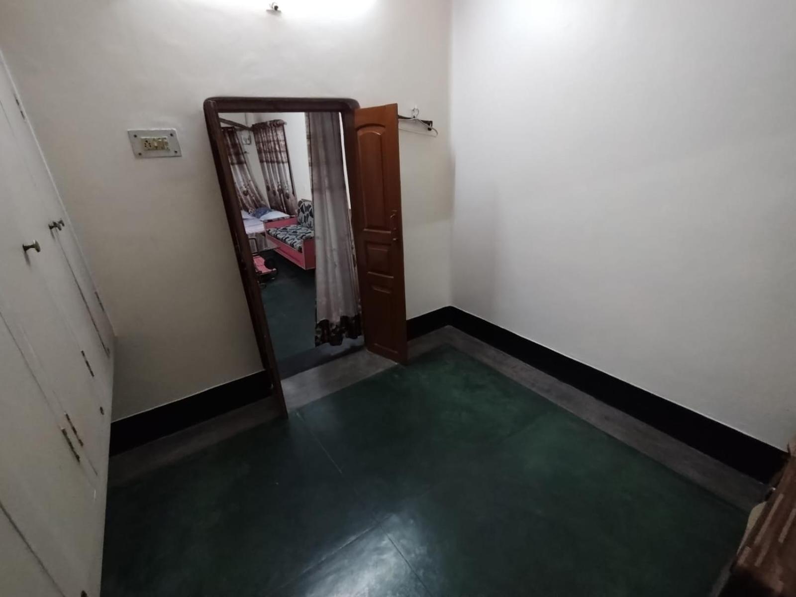 Heritage At Old Near Holy Ganges Guest house *
