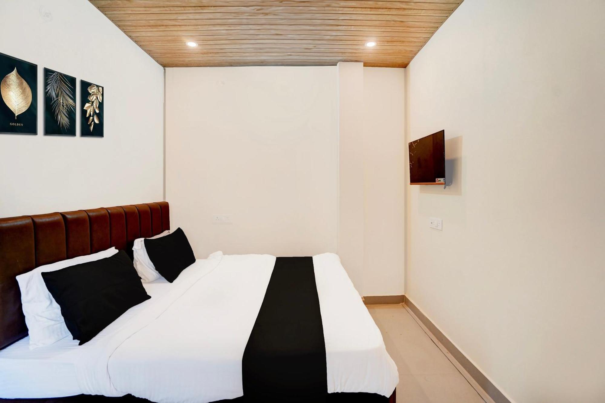 Super O Back Packers 3* Varanasi