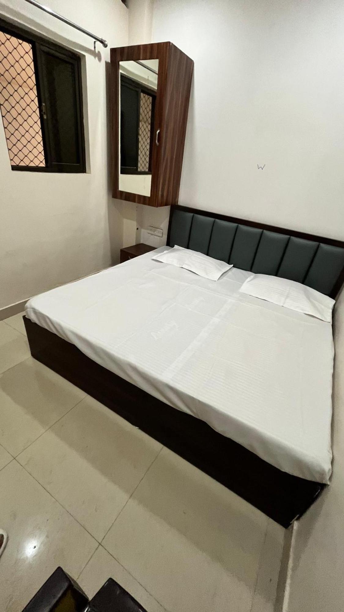 Balaji Guest house *