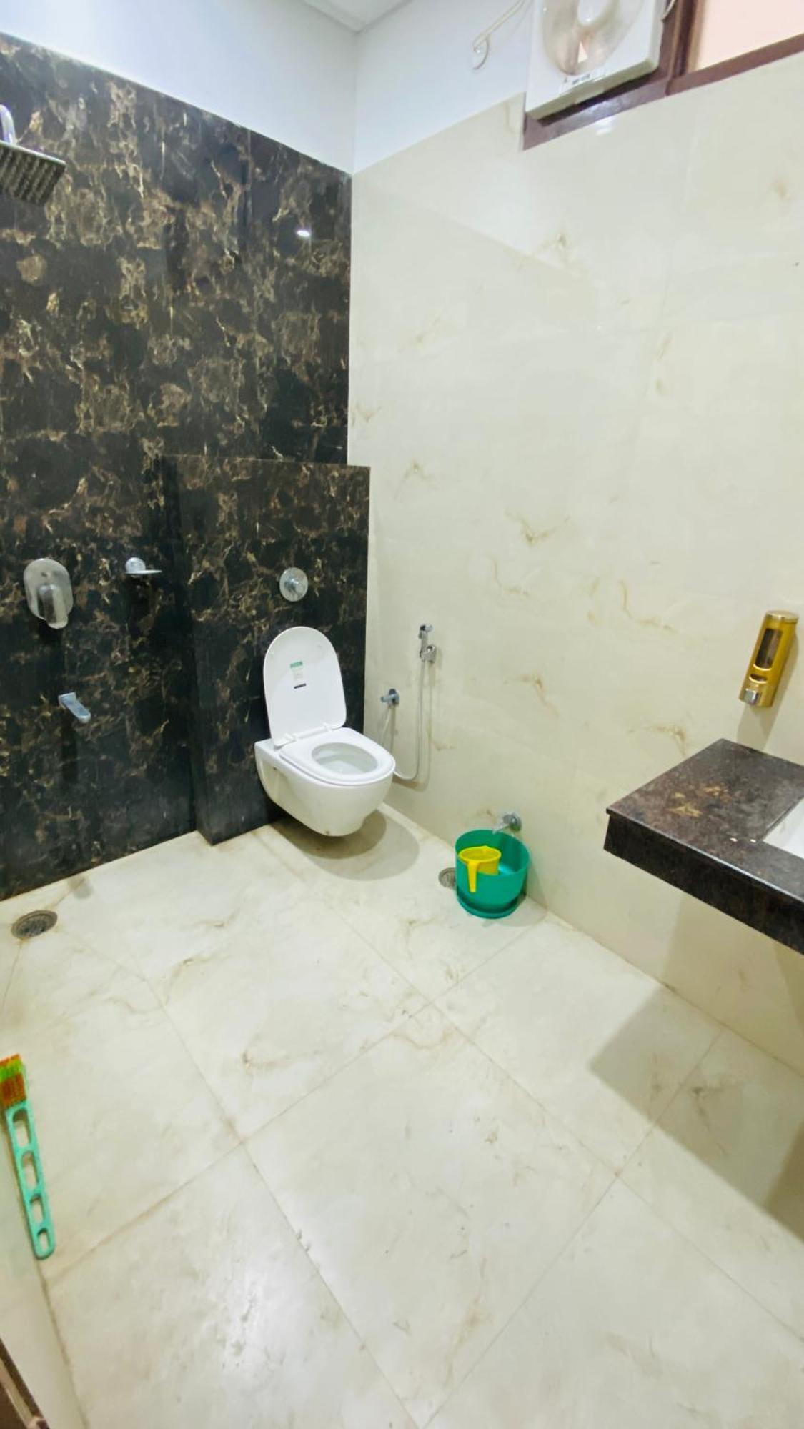 Kashi 2bhk Apartment Varanasi