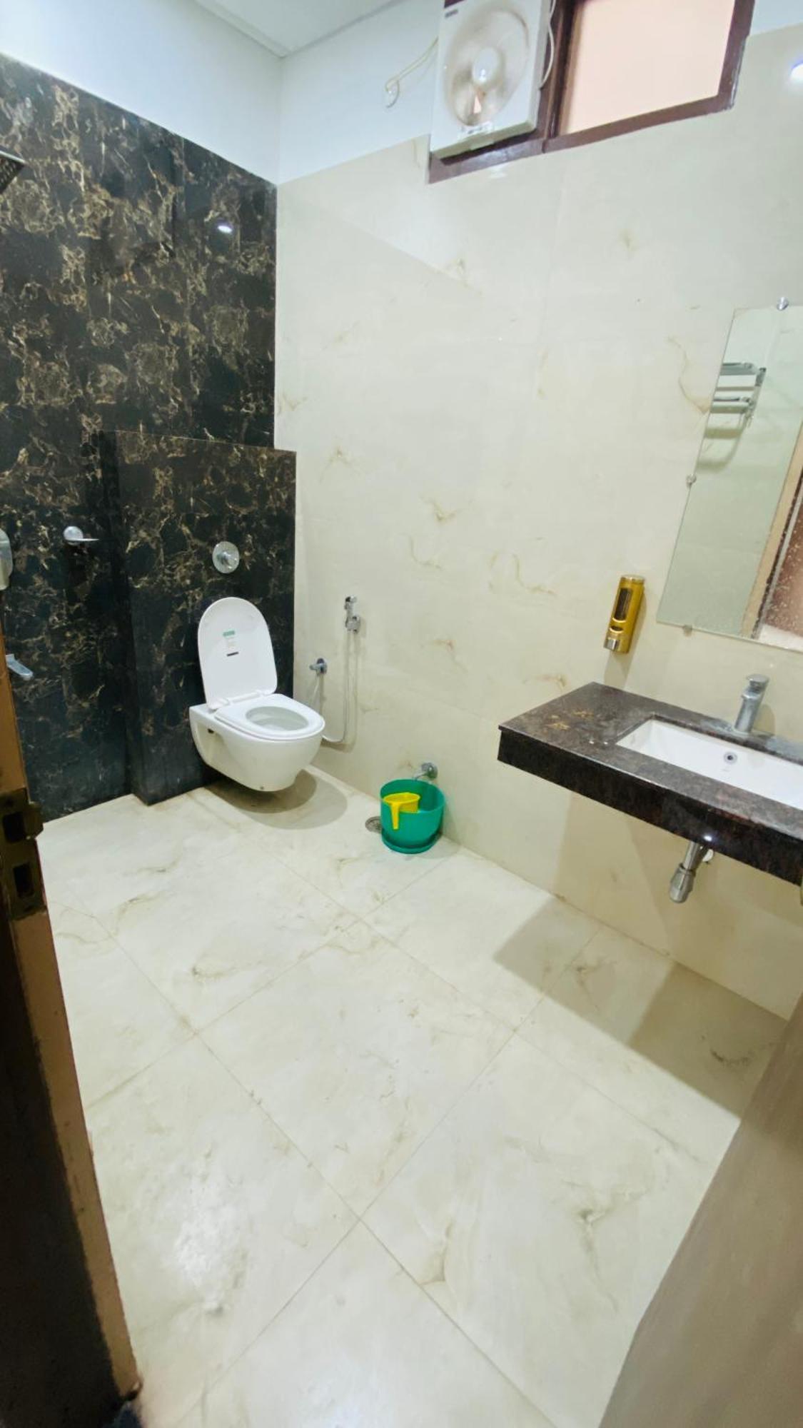 Kashi 2bhk Apartment *