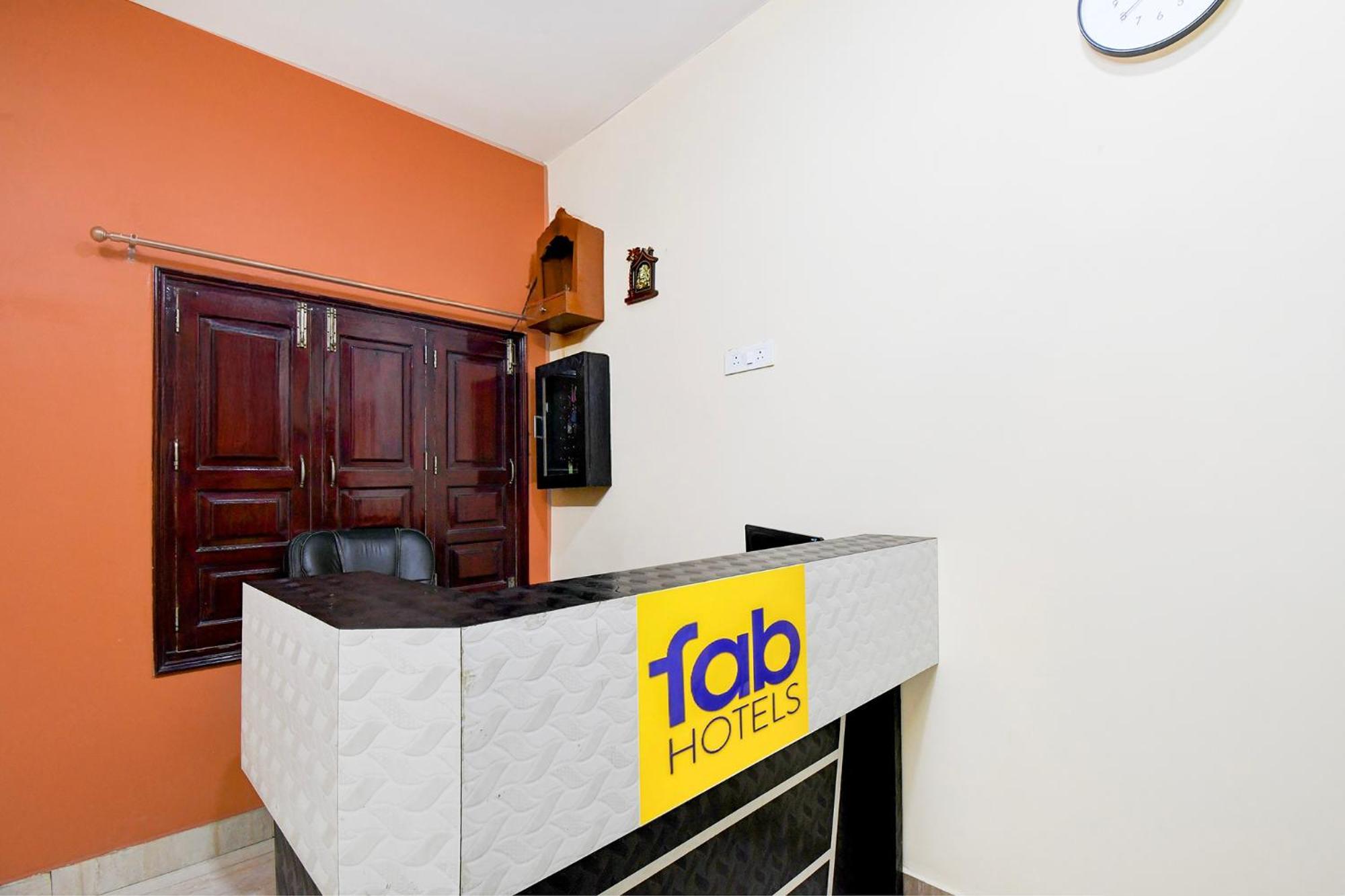 Hotel Fabhotel Rb Palace 3*
