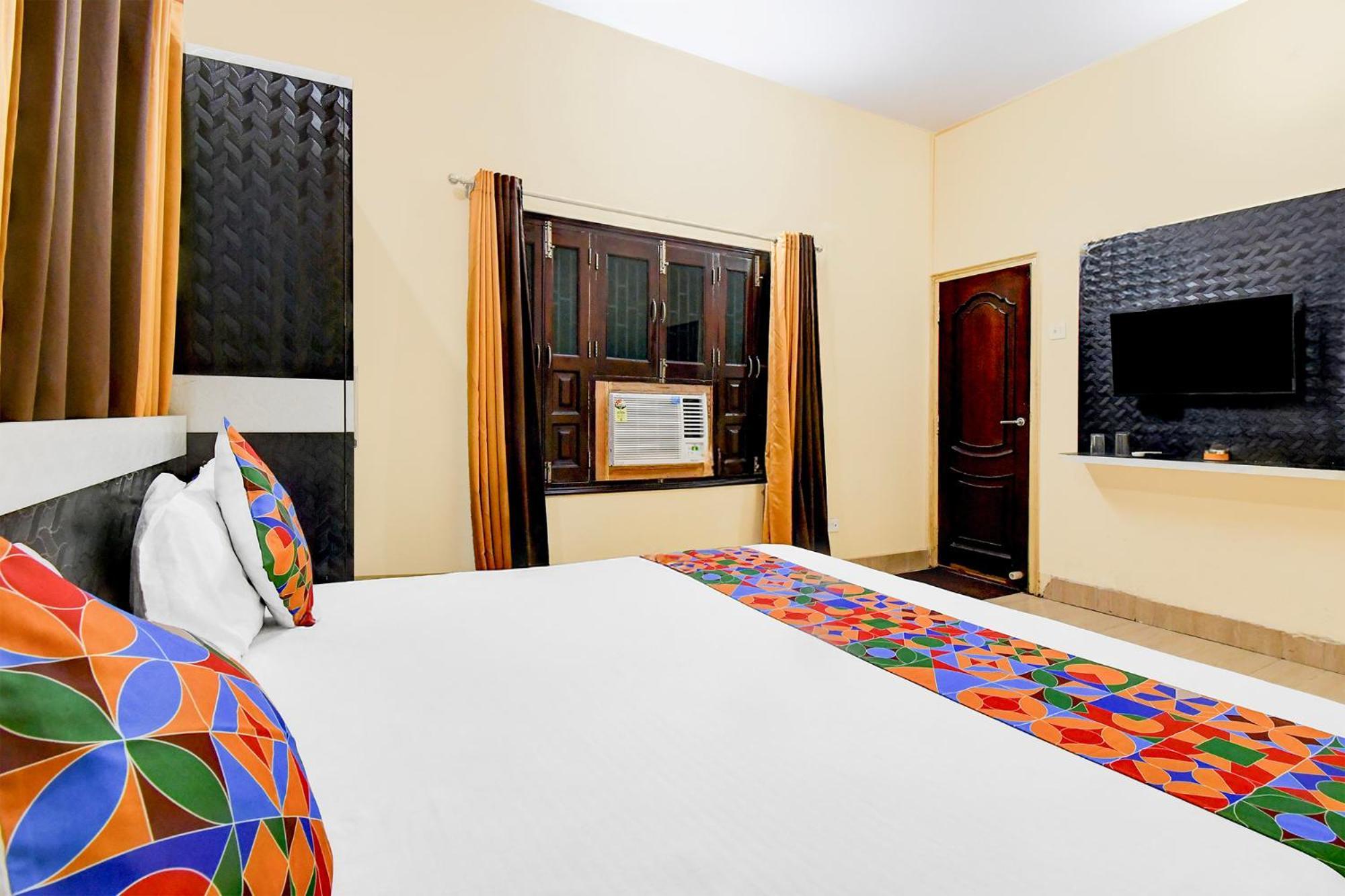 Fabhotel Rb Palace Varanasi