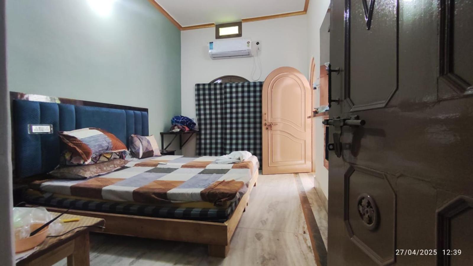 Guest house Kashi Darshan