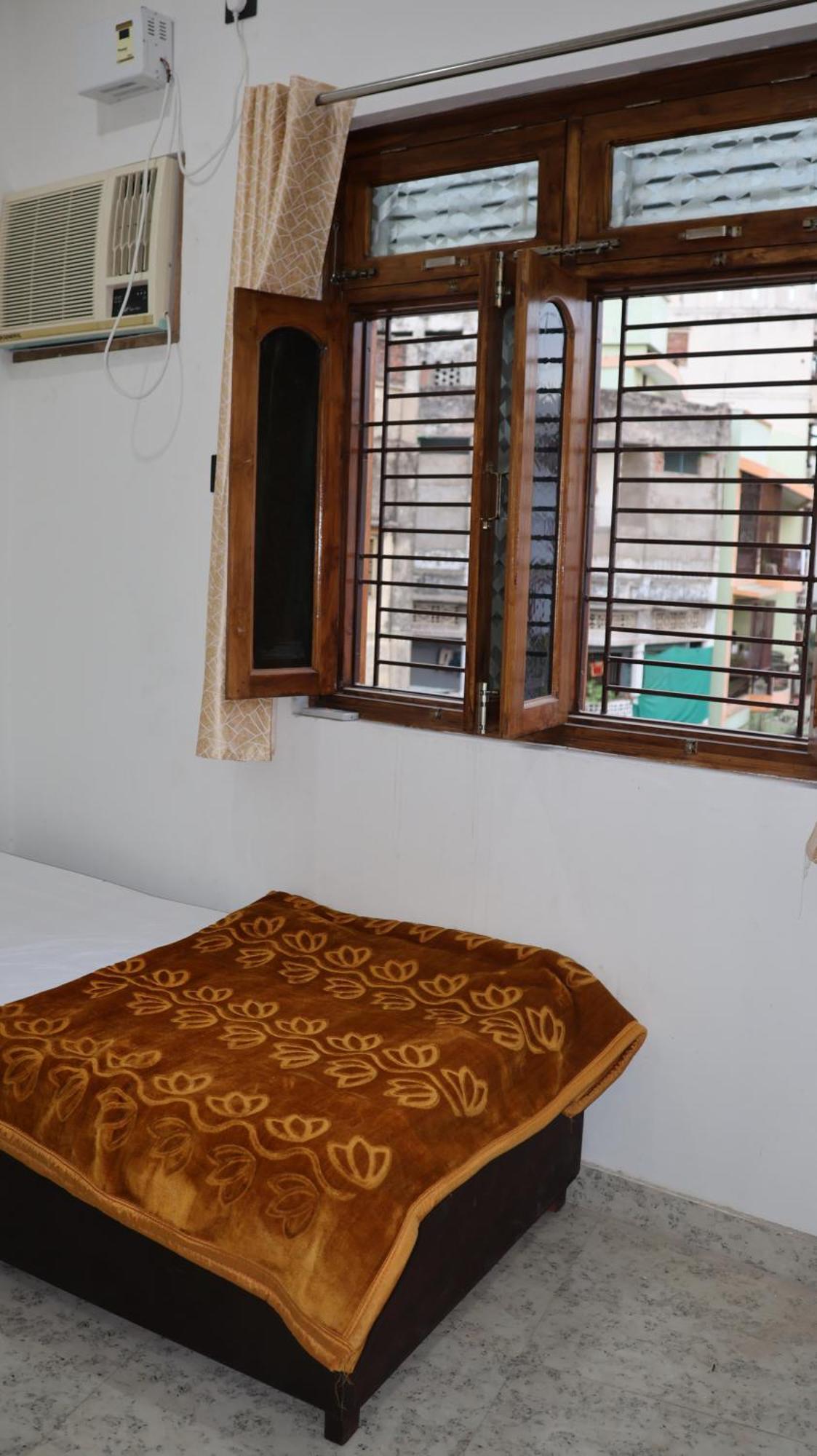 Guest house Your Choice Varanasi