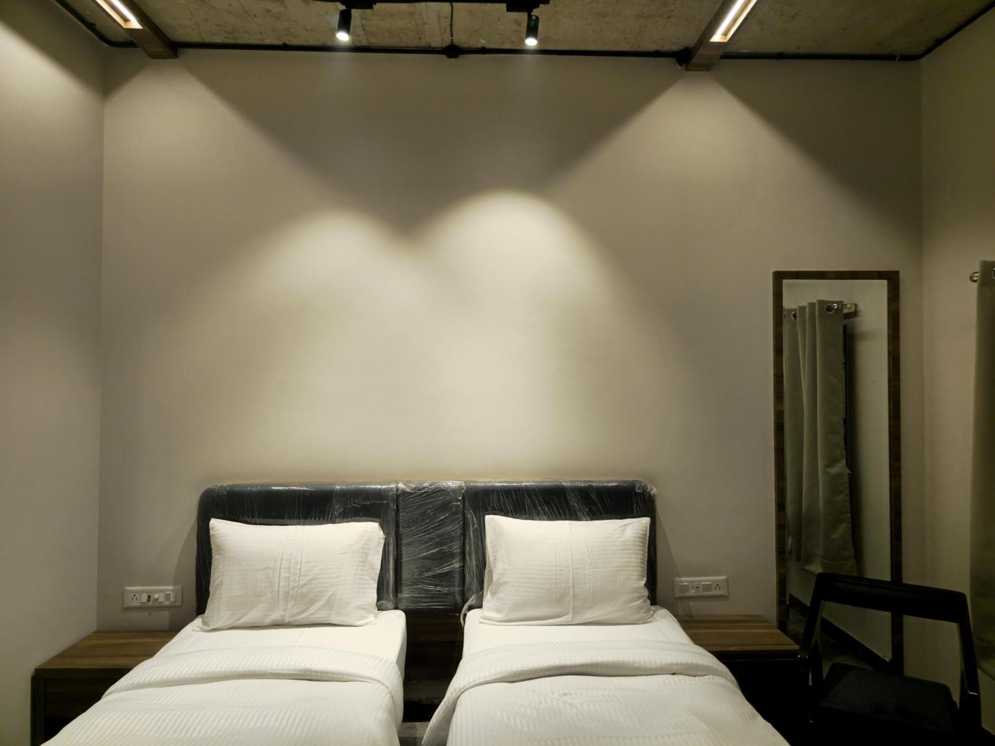 Hotel Aam Bagh Banaras