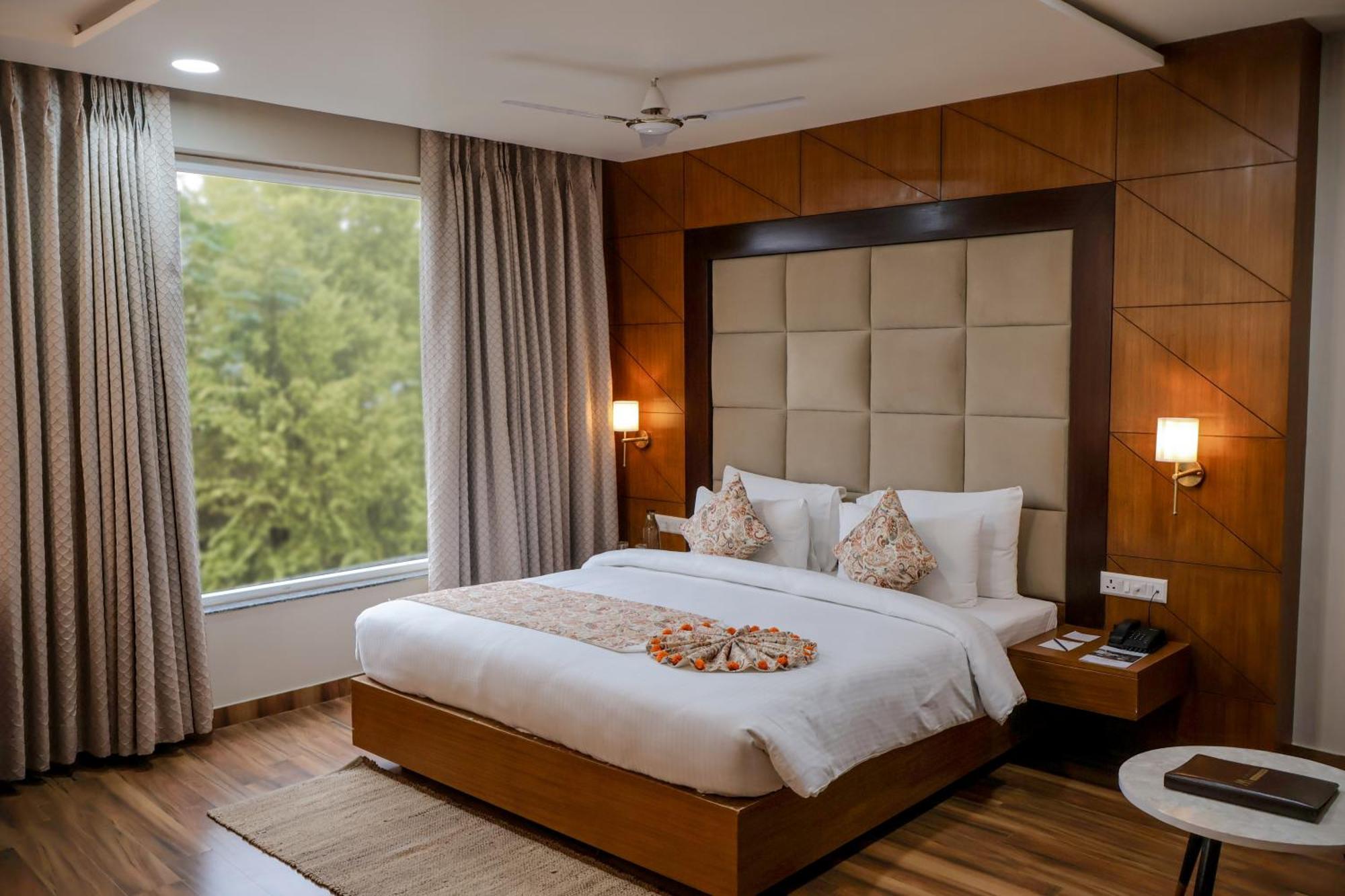 Hotel Hhw Buddha Lineage Varanasi