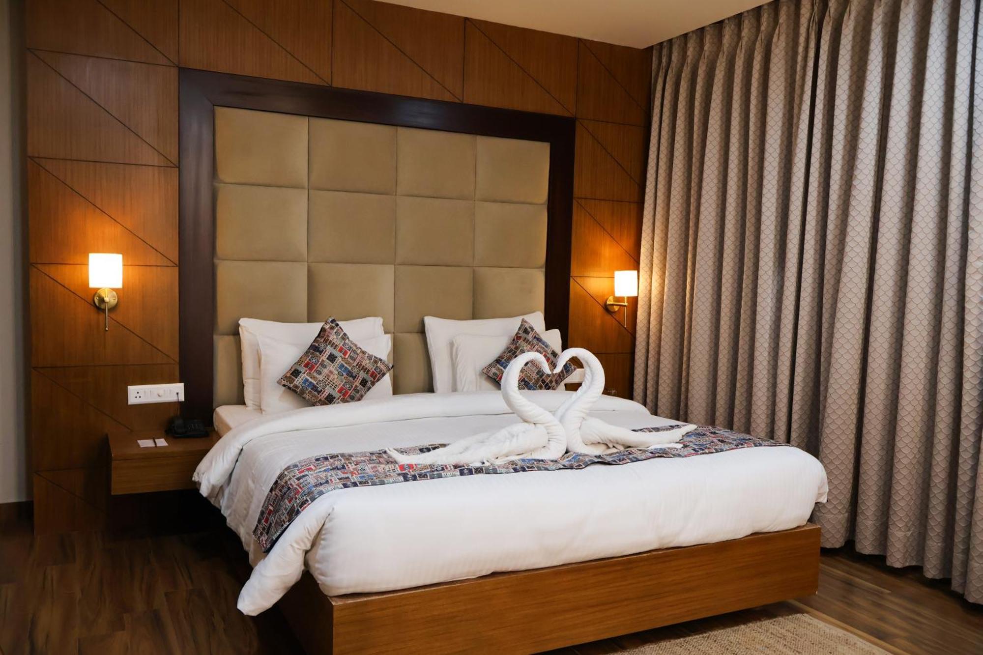 Hotel Hhw Buddha Lineage
