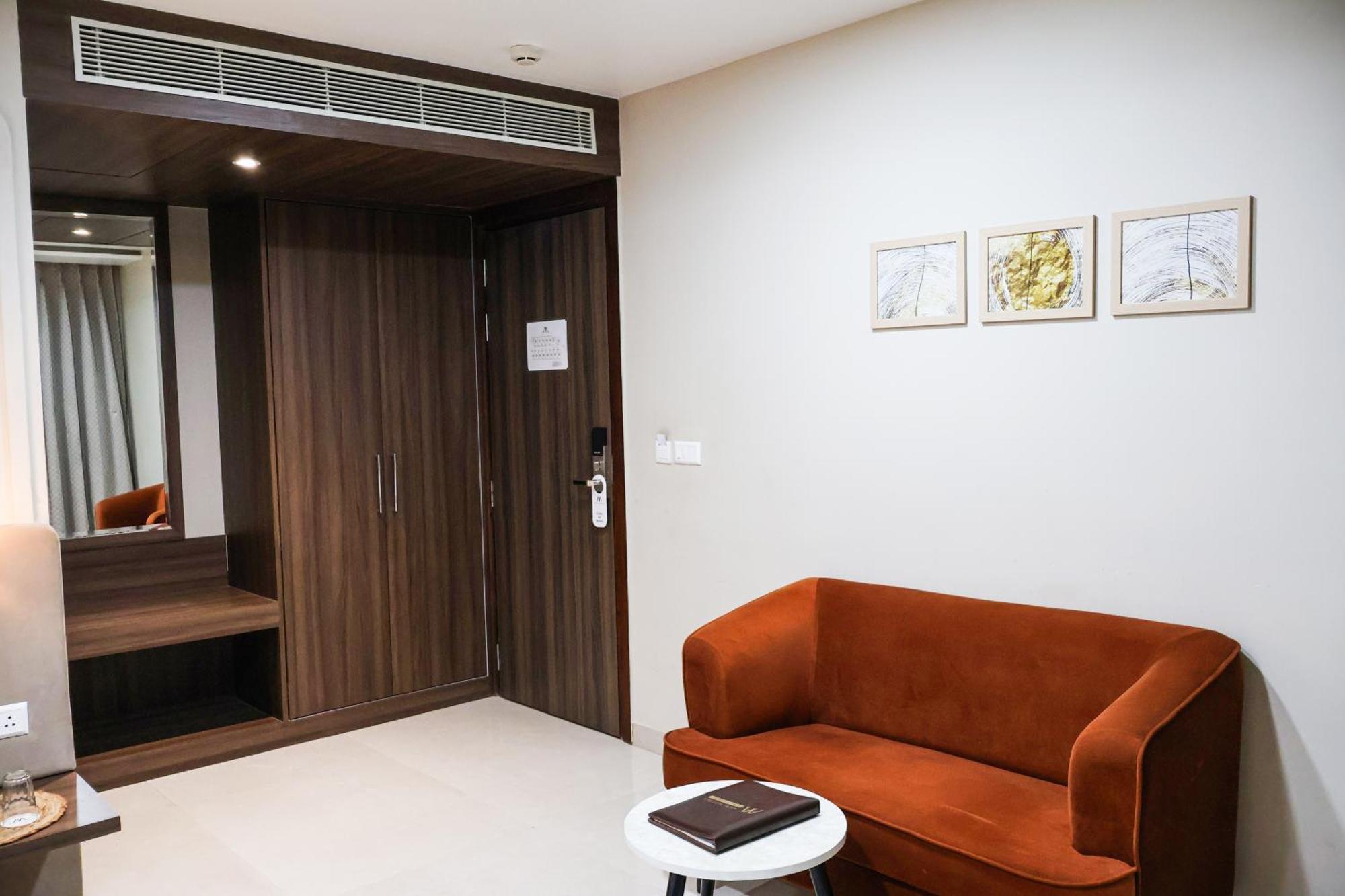 Hotel Hhw Buddha Lineage