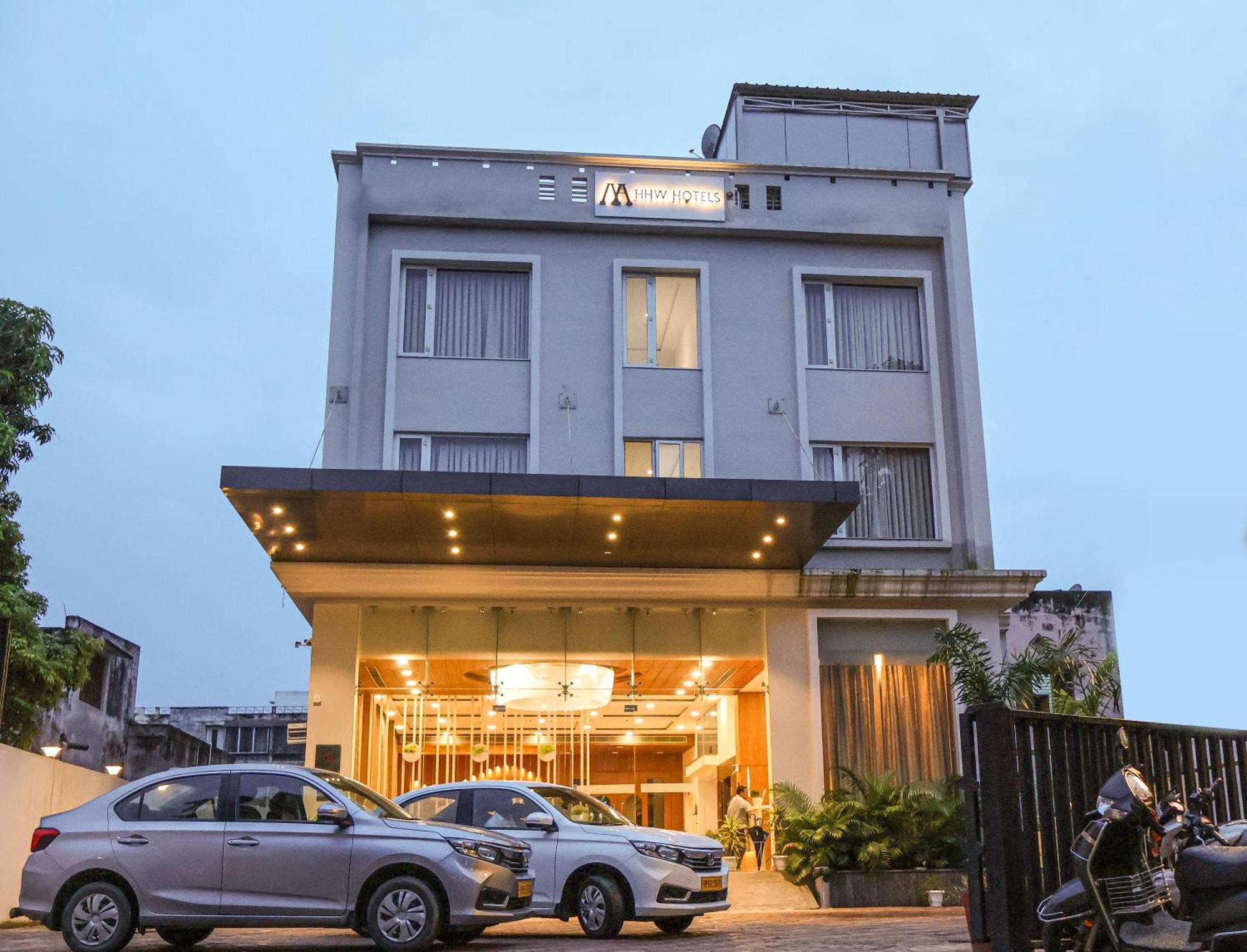 Hotel Hhw Buddha Lineage