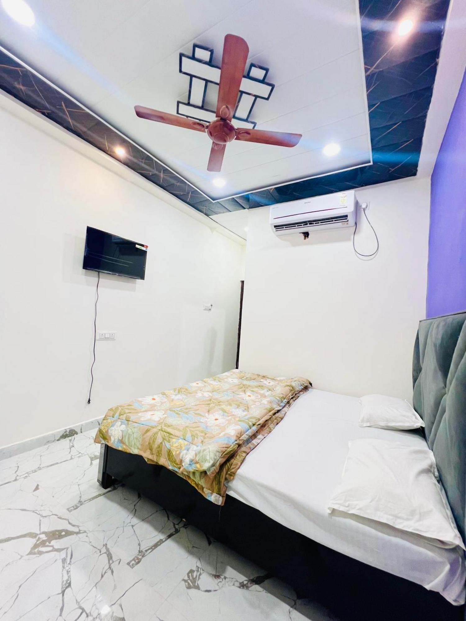 Shyam Palace Guest house Varanasi