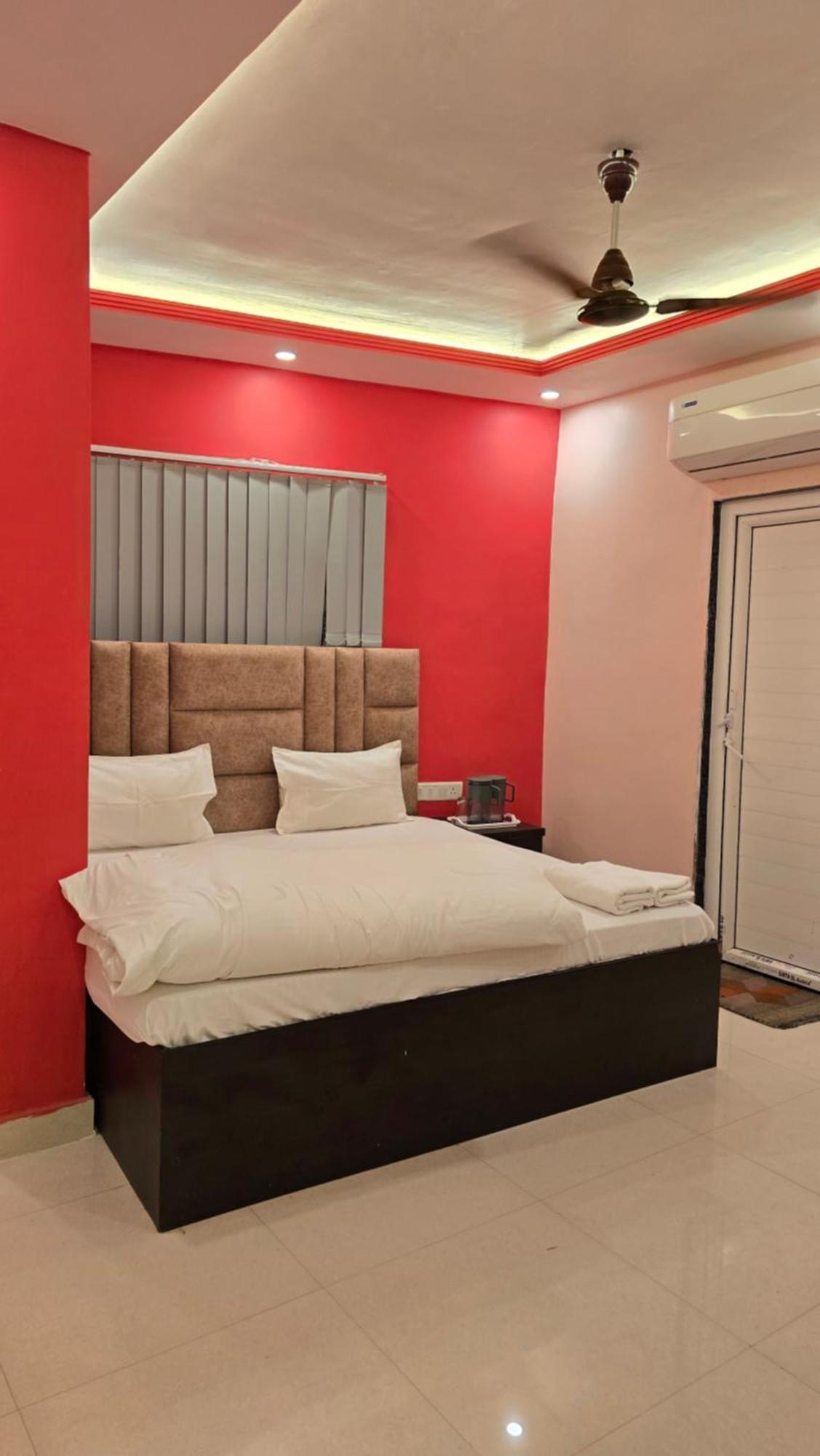 Adikeshav Guest house *