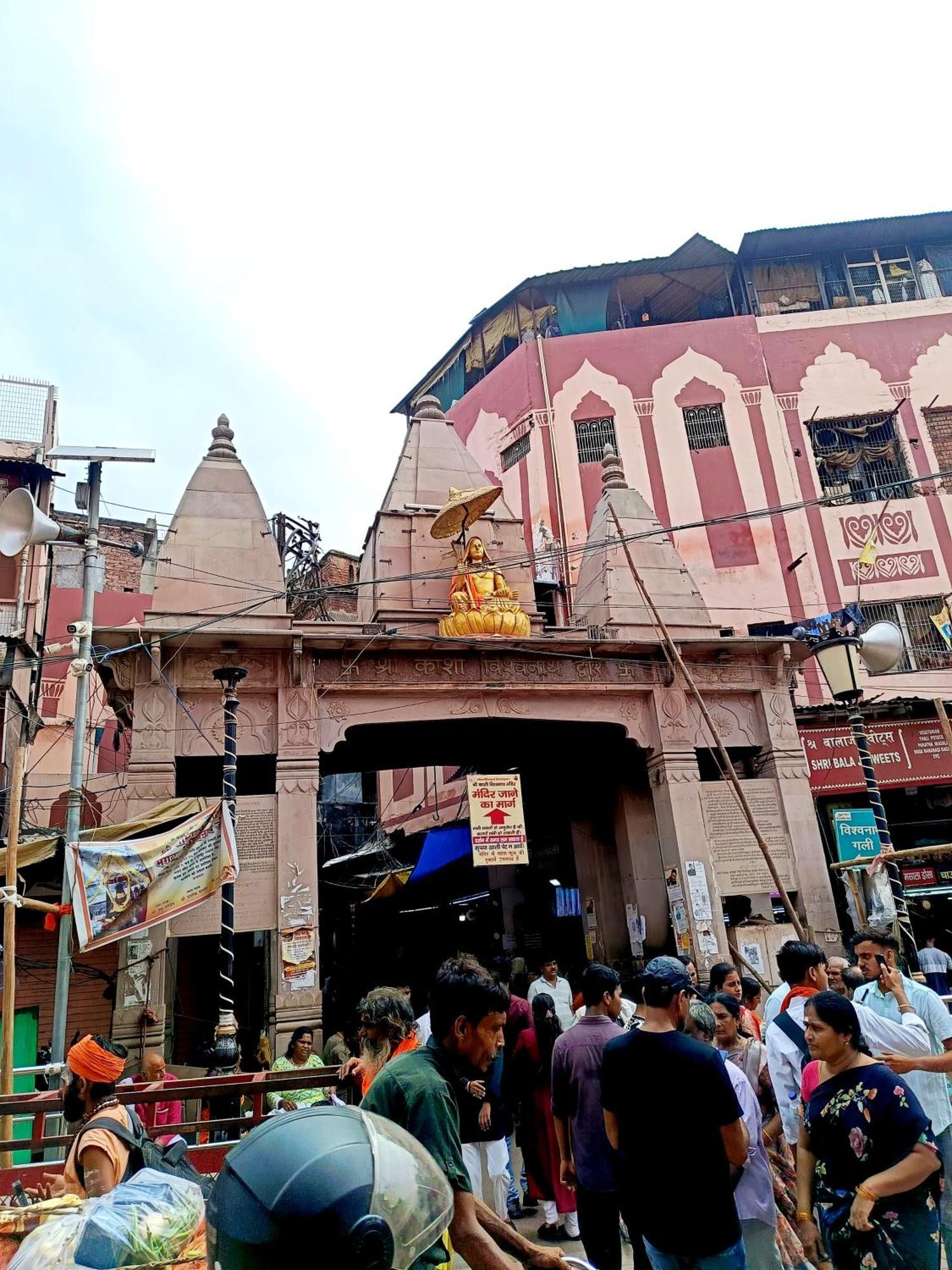 Hotel Shivaa Aashram Near Kashi Temple With Free Internet Service Hotel Varanasi
