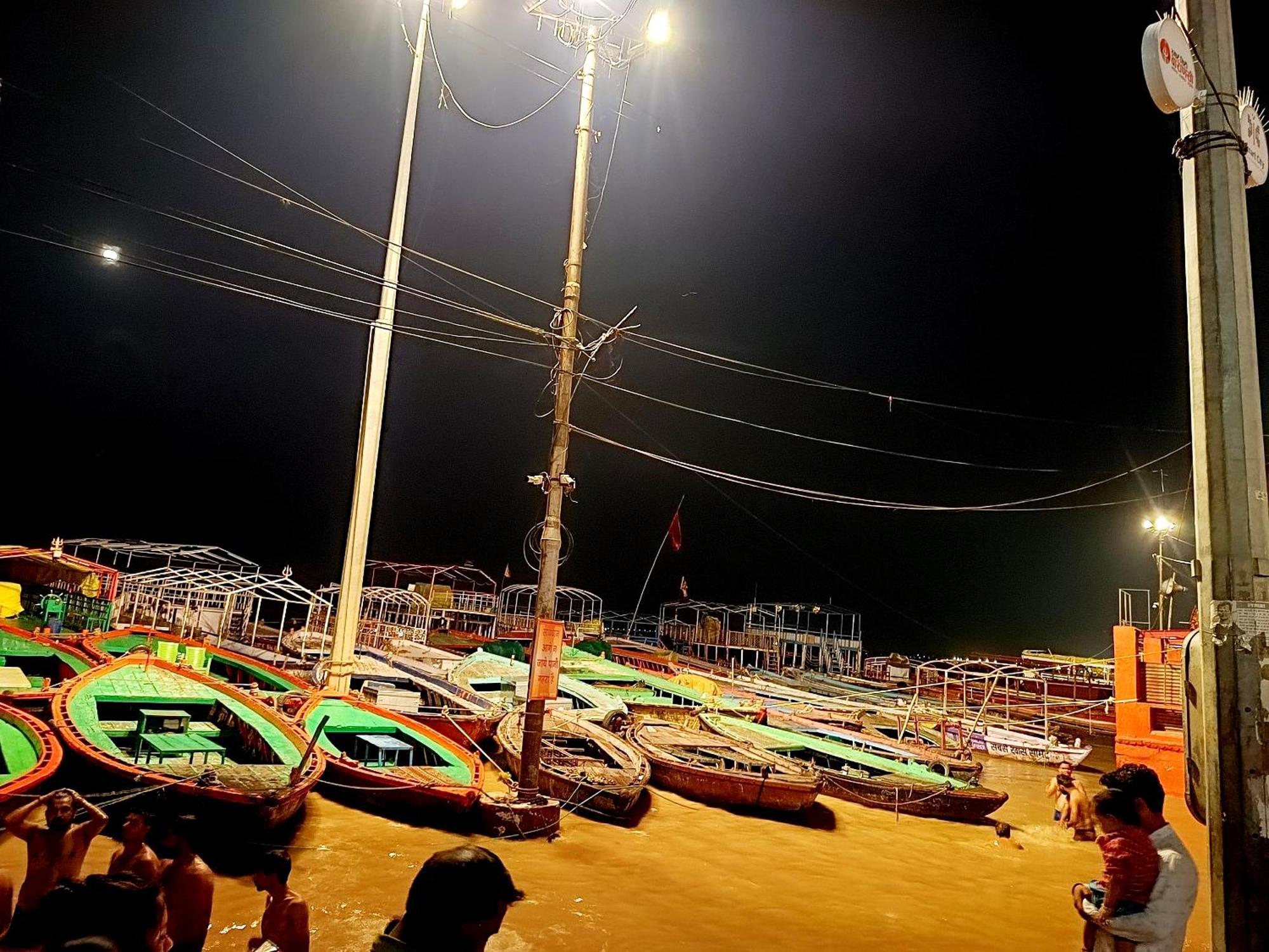 Hotel Shivaa Aashram Near Kashi Temple With Free Internet Service Hotel Varanasi