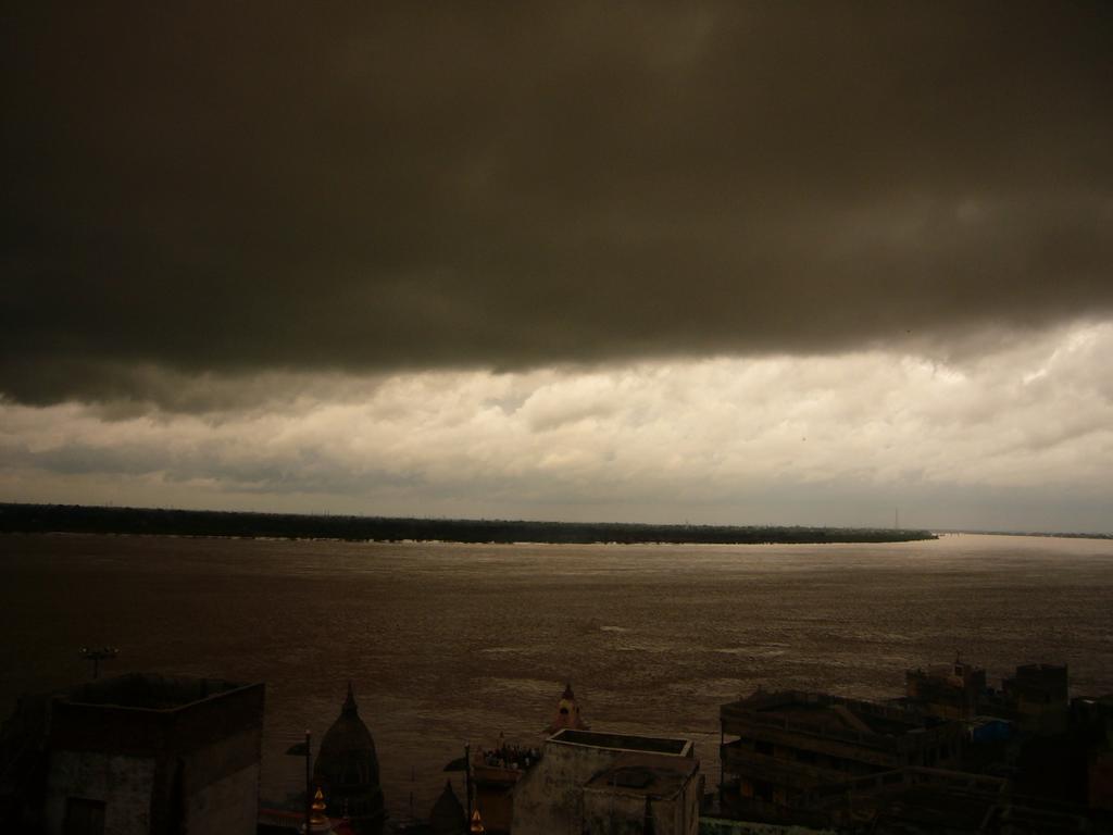 Grg Shanti Near Manikarnika Ghat