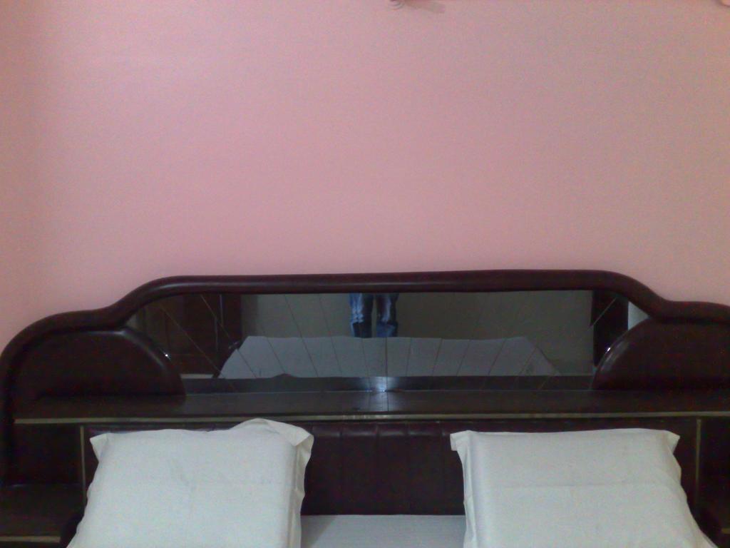 Guest house Grg Shanti Near Manikarnika Ghat 3*