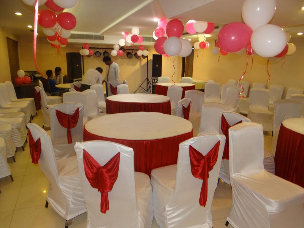 Janhvi International Hotel Varanasi