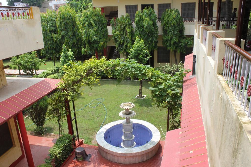 Guest house Singh
