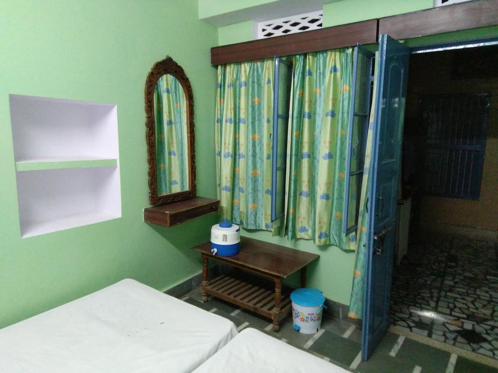 Guest house Olya Varanasi