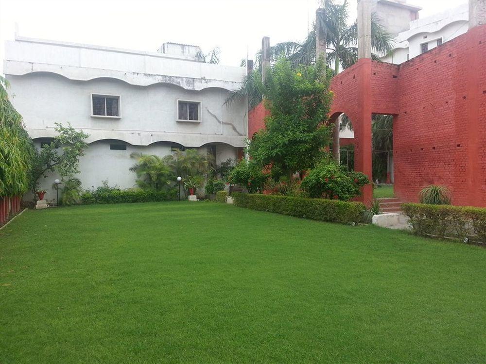 Hotel Varuna